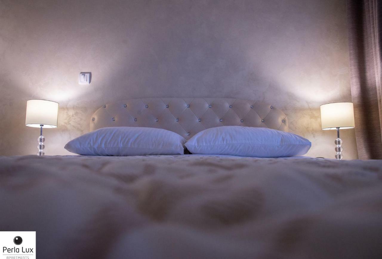 Perla Lux Apartments アランジェロヴァツ エクステリア 写真
